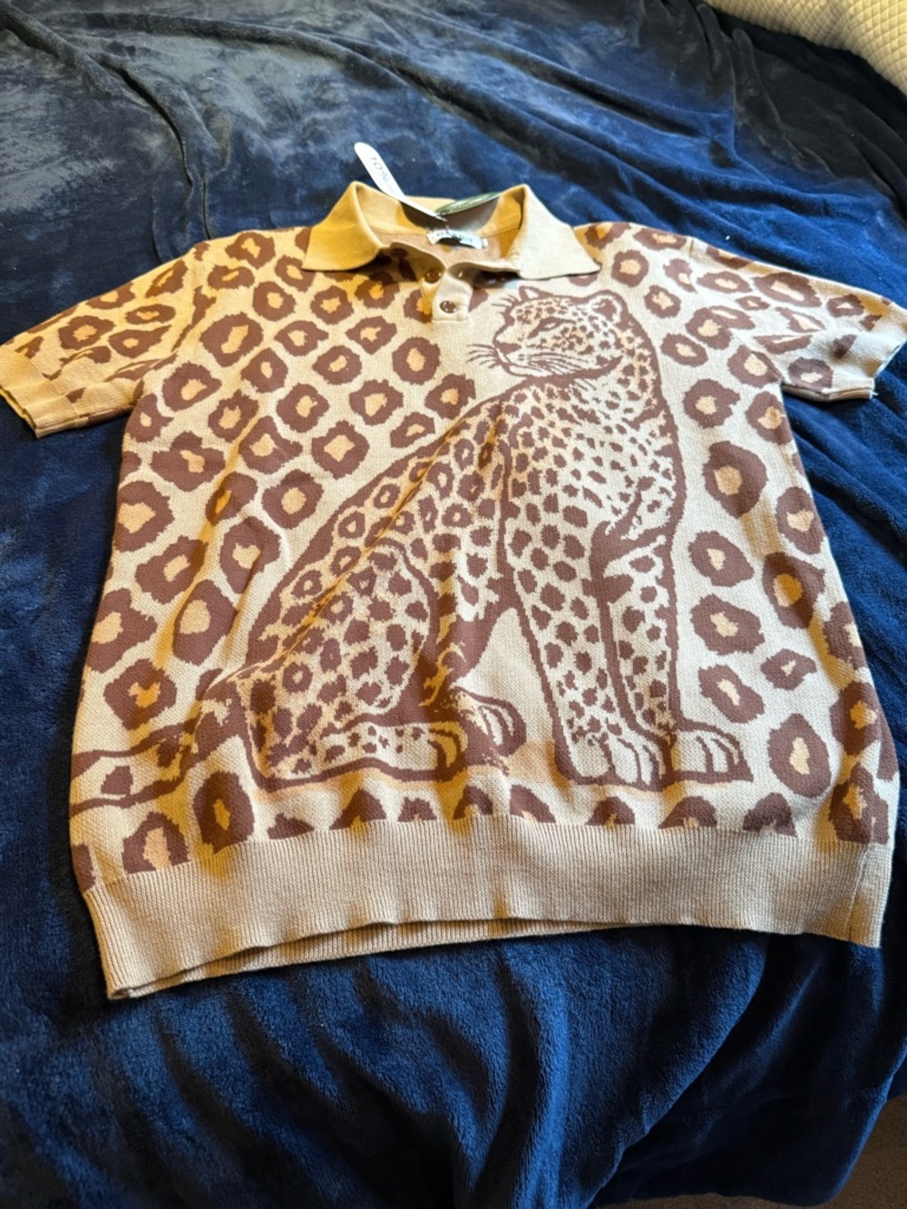 Men's Leopard Motif Knit Polo Shirt - Brown/Cream